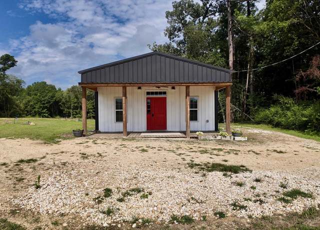 Property at 915 Pleasant Grove Rd, Springville, TN 38256, 2 beds, 1 bath