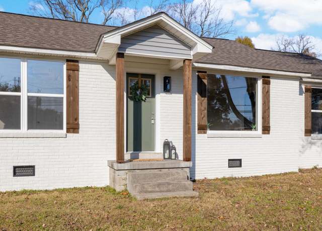 Property at 46 Main St W, Munford, TN 38058, 3 beds, 2 baths