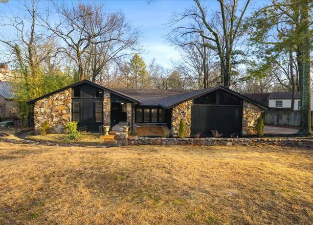 Property at 7956 Woodford Ln, Germantown, TN 38138, 4 beds, 3 baths