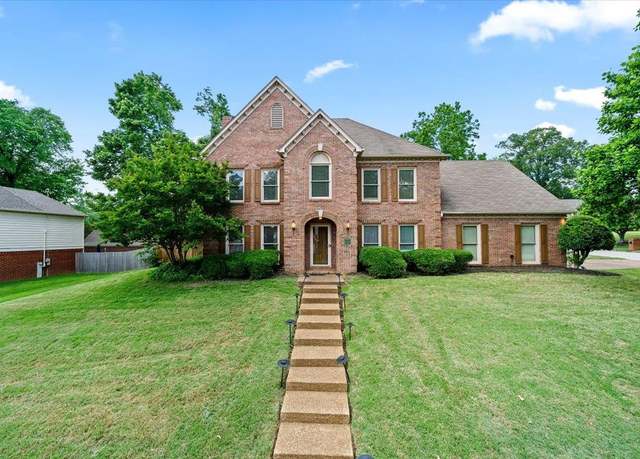Property at 8606 Meadow Green Dr, Memphis, TN 38016, 4 beds, 2.5 baths