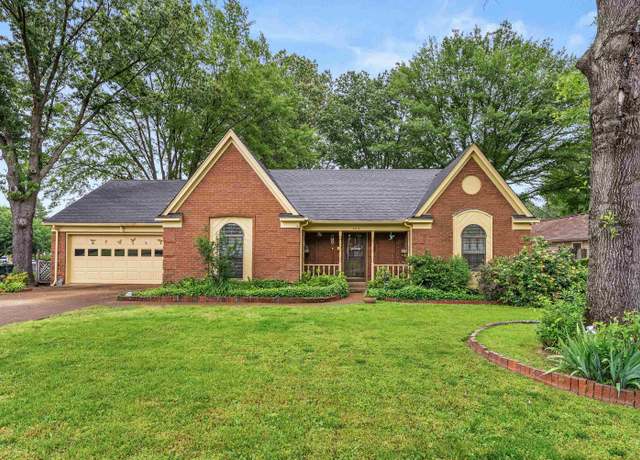 Property at 520 W Regis Pl, Memphis, TN 38018, 3 beds, 2 baths