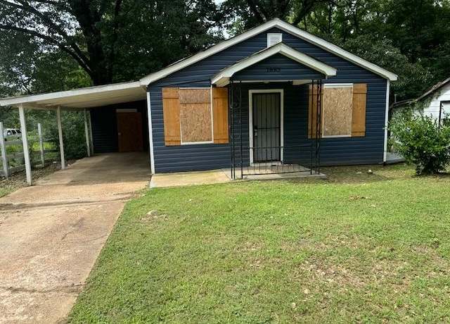 Property at 1883 Cedarhurst Ave, Memphis, TN 38127, 2 beds, 1 bath