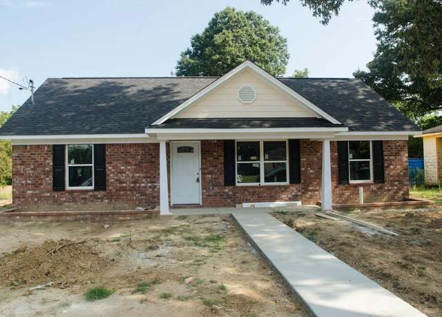 Property at 12 E Emory Rd, Memphis, TN 38109, 3 beds, 2 baths
