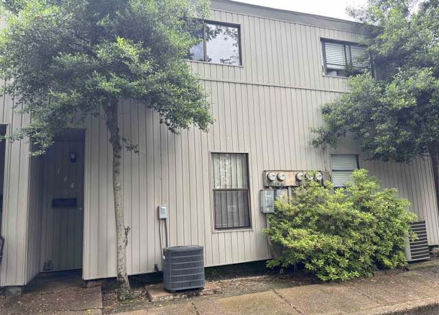 Property at 144 N Auburndale St #144, Memphis, TN 38104, 2 beds, 1.5 baths