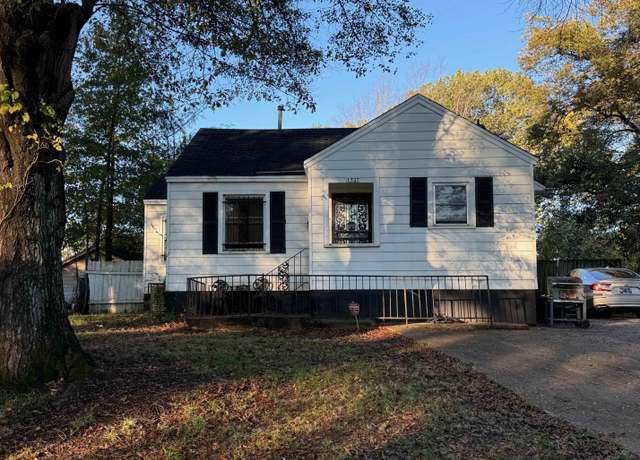 Property at 1737 Wellington St, Memphis, TN 38106, 3 beds, 1 bath