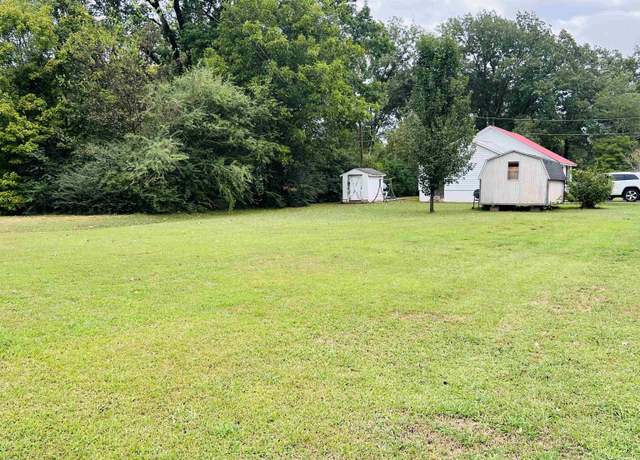 Property at 00 Park St, Savannah, TN 38372