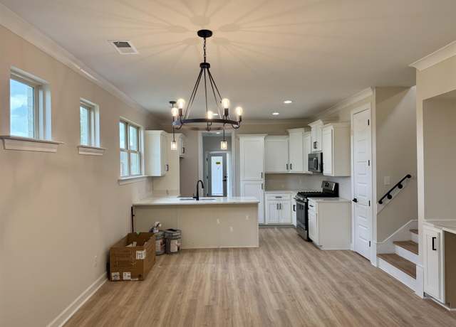 Property at 5549 Shipp Rd, Millington, TN 38053, 3 beds, 2.5 baths