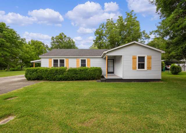 Property at 353 West Ave, Medina, TN 38355-8704, 3 beds, 2 baths