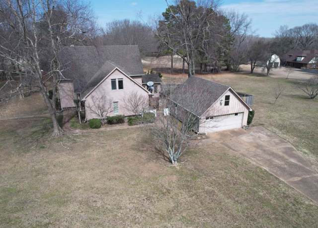 Property at 4590 Whiteoaks Ln, Bartlett, TN 38002, 4 beds, 3.5 baths