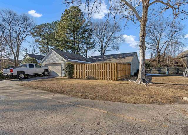 Property at 2961 Jib Cv #30, Memphis, TN 38119, 3 beds, 2 baths