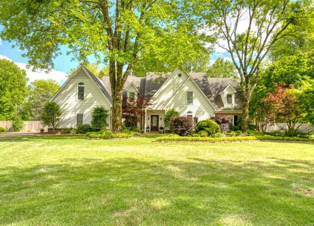 Property at 3072 Green Fairway Cv S, Collierville, TN 38017, 5 beds, 4 baths