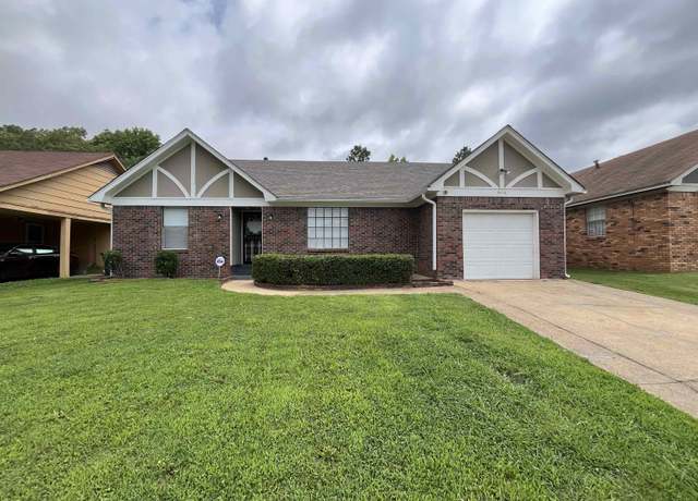 Property at 3016 Meadowfair Rd, Memphis, TN 38118, 3 beds, 2 baths