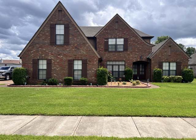 Property at 5094 Foggy River Ln, Bartlett, TN 38135, 4 beds, 3 baths
