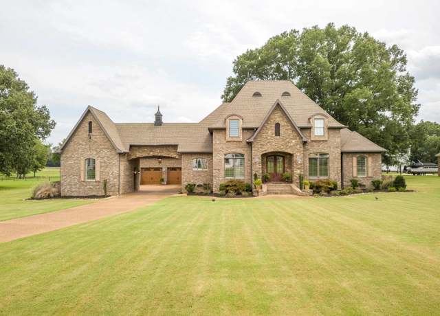 Property at 200 Twin Fork Ln, Savannah, TN 38372, 4 beds, 5 baths