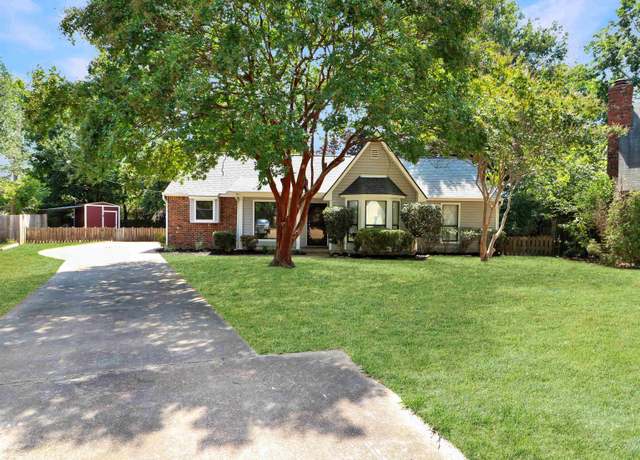 Property at 2600 Lake Country Cv, Memphis, TN 38133, 3 beds, 2 baths