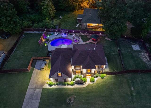 Property at 1669 Stable Run Dr, Cordova, TN 38016, 5 beds, 3.5 baths
