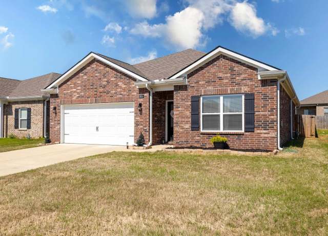 Property at 8814 Ruth Ann Cv, Southaven, MS 38671, 4 beds, 2 baths