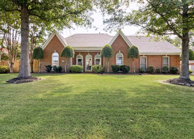 Property at 4532 Glenchase Dr, Bartlett, TN 38135, 3 beds, 2 baths