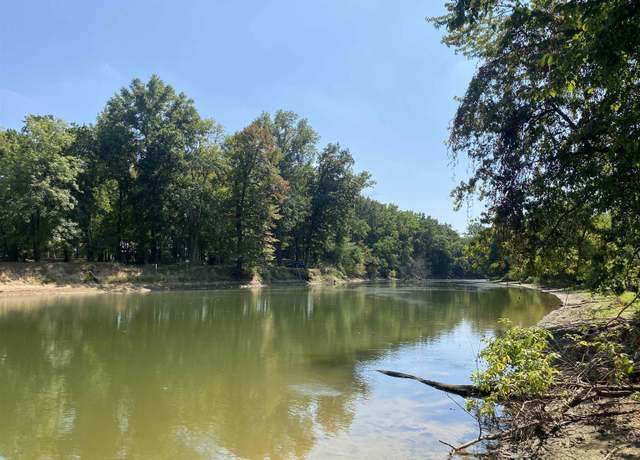 Property at 1114 Launch Ramp Cv, Savannah, TN 38372