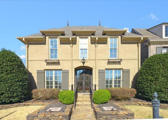 Property at 1967 E Arden Oaks Dr, Germantown, TN 38139, 4 beds, 3 baths