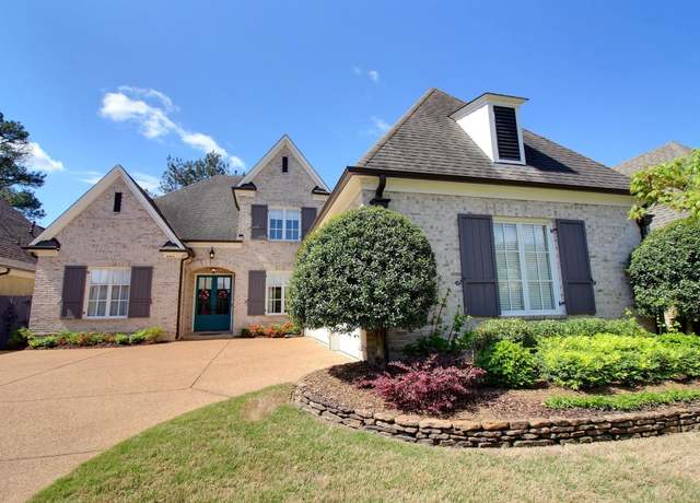 Property at 2069 Standing Rock Dr, Collierville, TN 38017, 4 beds, 3.5 baths