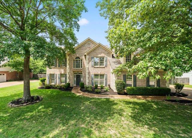 Property at 1776 Dymoke Dr, Collierville, TN 38017, 4 beds, 2.5 baths