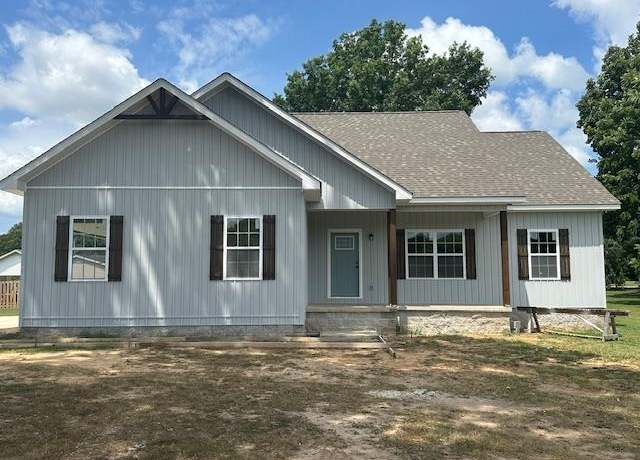 Property at 70 Red Fern Cv, Savannah, TN 38372, 3 beds, 2 baths