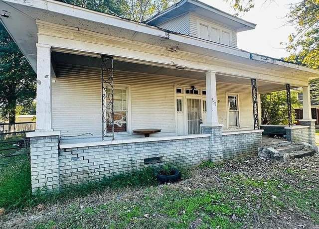 Property at 350 Gordon St, Jackson, TN 38301, 3 beds, 1 bath