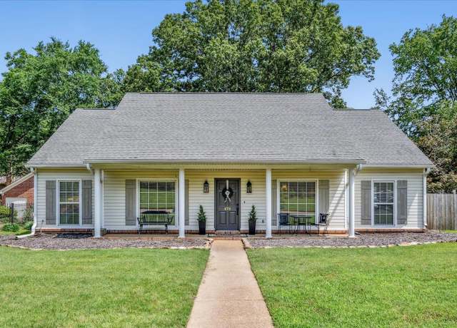 Property at 474 Quail Crest Dr, Collierville, TN 38017, 5 beds, 3 baths