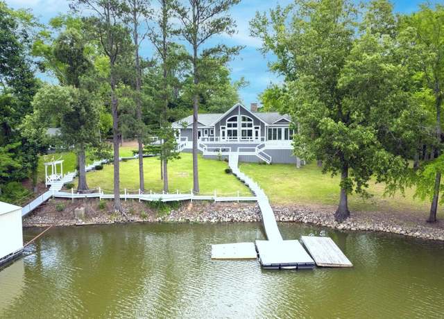 Property at 102 Denson Landing Cemetery Rd, Linden, TN 37096, 3 beds, 3.5 baths