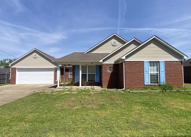 Property at 122 Royal Oaks Dr, Brighton, TN 38011, 3 beds, 2 baths
