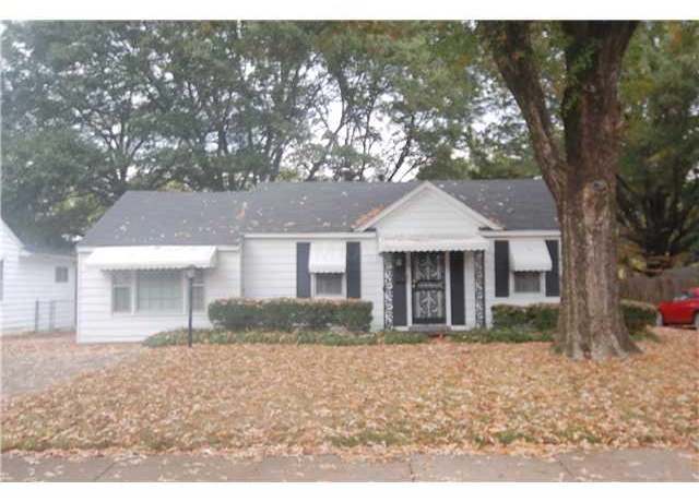 Property at 1416 Russwood Rd, Memphis, TN 38108, 3 beds, 1.5 baths
