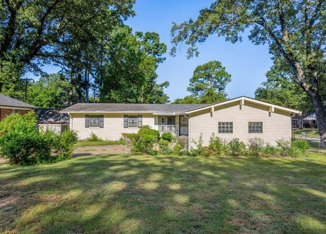 Property at 4025 Bishops Bridge Rd, Memphis, TN 38118, 3 beds, 2 baths