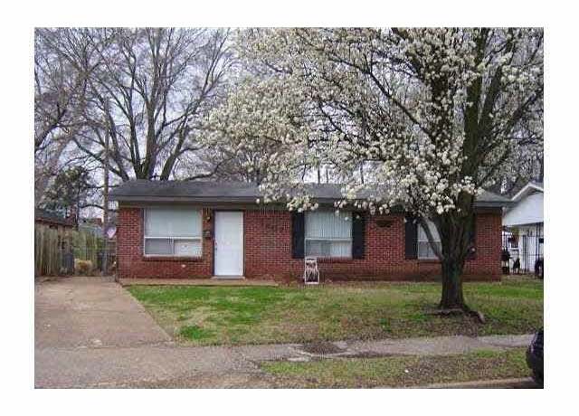 Property at 1467 Weymouth St, Memphis, TN 38108, 3 beds, 1 bath