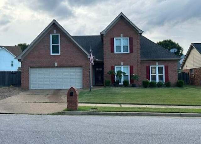 Property at 164 Danbrooke Dr, Collierville, TN 38017, 3 beds, 2.5 baths