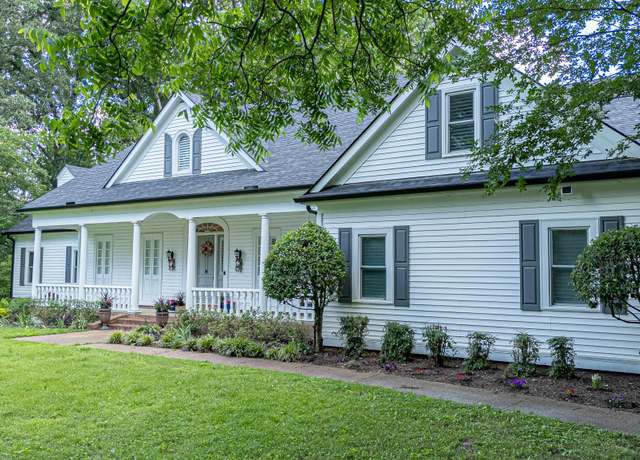 Property at 6045 Willoughby Oak Ln, Bartlett, TN 38135, 4 beds, 3.5 baths
