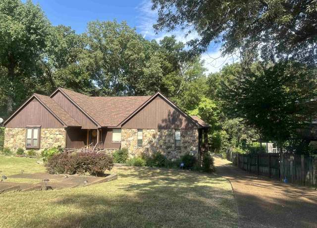 Property at 8825 Eatonwick Dr, Memphis, TN 38016, 4 beds, 3 baths