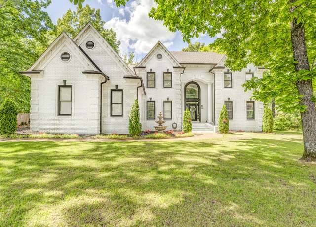Property at 946 Oakmont Ridge Cv, Collierville, TN 38017, 5 beds, 3.5 baths