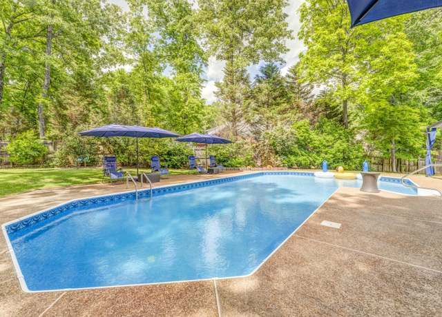 Property at 946 Oakmont Ridge Cv, Collierville, TN 38017, 5 beds, 3.5 baths