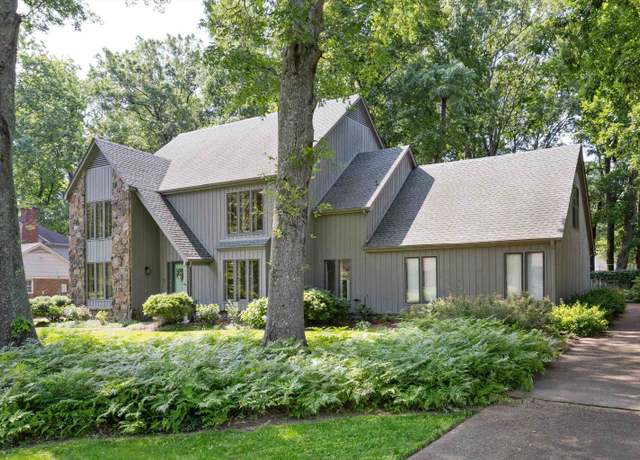 Property at 8741 Montavesta Dr, Germantown, TN 38139, 4 beds, 2.5 baths