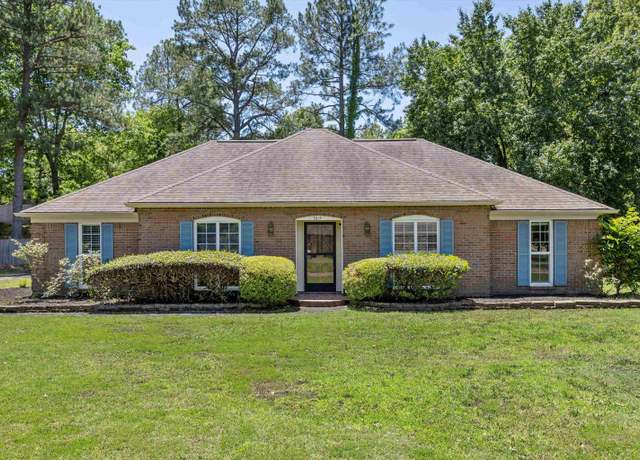 Property at 7617 Hollow Fork Rd, Germantown, TN 38138, 4 beds, 2 baths