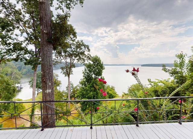 Property at 305 Anchor Bay Pt, Savannah, TN 38372, 4 beds, 3.5 baths