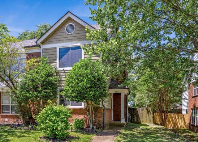 Property at 731 N Walnut Woods Cv, Memphis, TN 38018, 2 beds, 2.5 baths
