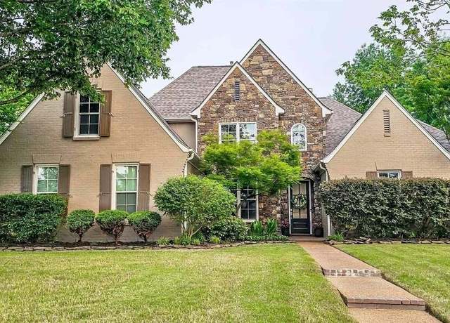 Property at 10711 Quiet Cv, Collierville, TN 38017, 4 beds, 3 baths