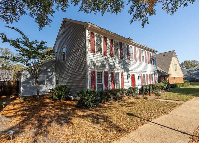 Property at 1938 Wicklow Way, Germantown, TN 38139, 3 beds, 2.5 baths