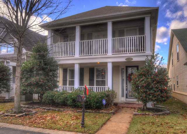 Property at 1279 Island Harbor Dr, Memphis, TN 38103, 3 beds, 2.5 baths