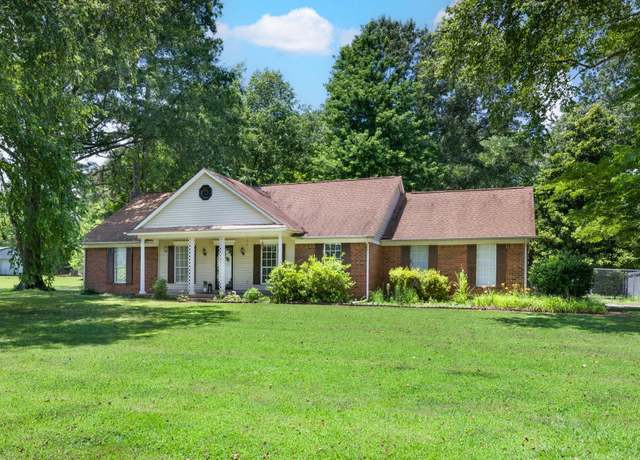 Property at 5015 Eagles Nest Ln, Bartlett, TN 38002, 5 beds, 3 baths