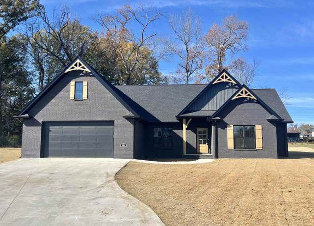Property at 220 Chinkapin Cv, Savannah, TN 38372, 3 beds, 2 baths