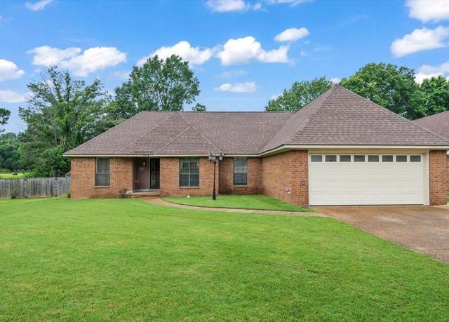 Property at 3889 Oak Trace Cv, Bartlett, TN 38135, 3 beds, 2 baths