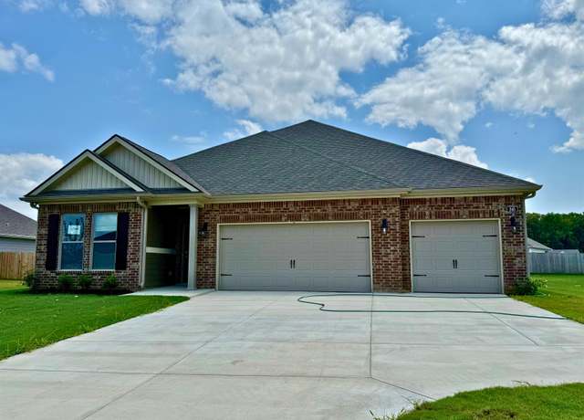 Property at 245 Oak Hollow Dr, Oakland, TN 38060, 4 beds, 3 baths